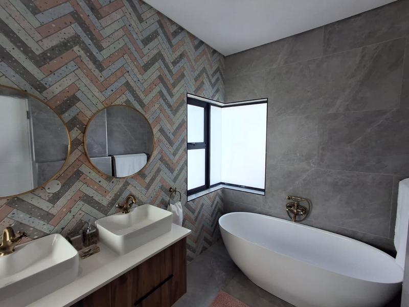 To Let 4 Bedroom Property for Rent in Aan de Wijnlanden Western Cape